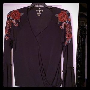 American Eagle top